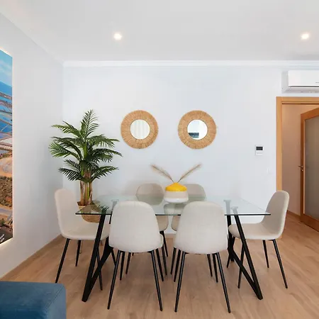 Apartamento Beira Mar - 1º Direito