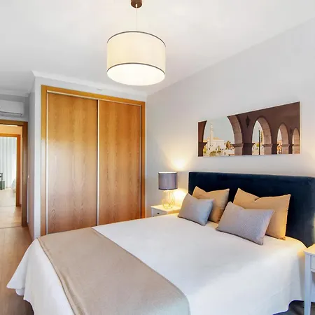 Apartamento Beira Mar - 1º Direito *